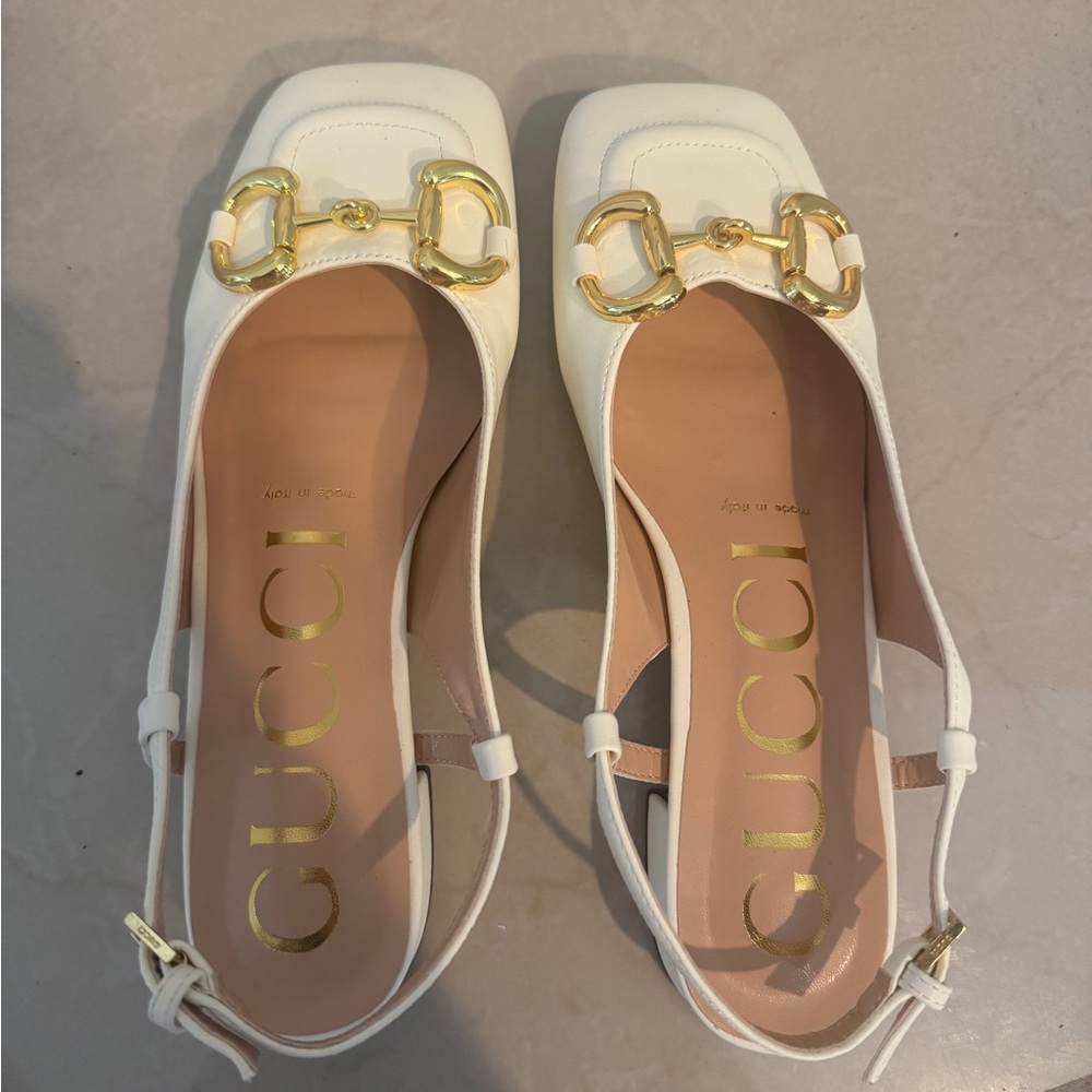 Gucci White and Gold Heels with Elegant Design
